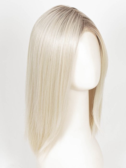 Calabasas | Synthetic Lace Front Wig (Mono Part)